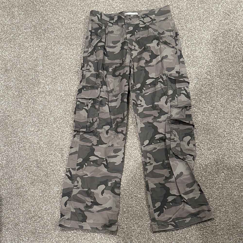 Abercrombie & Fitch Wide Leg Camo Cargo Pants-4